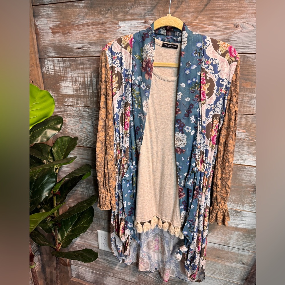 Floral Patchwork Women's Top & Tassel Trim Under Tunic